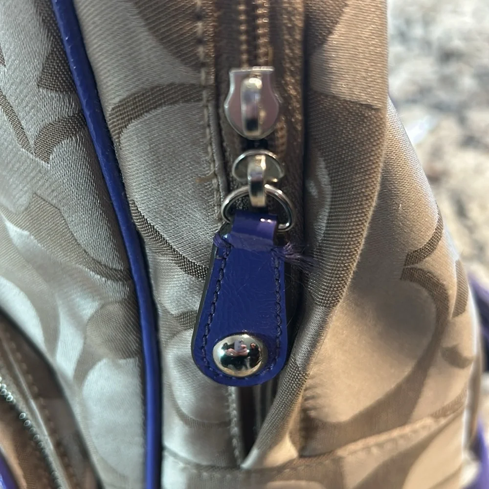 Authentic Coach Backpack - Picture 5 of 11